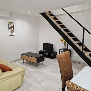  Appartement Maison De Village En Provence